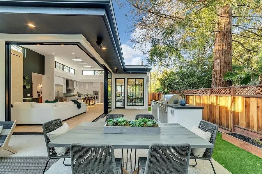 Indoor-outdoor living at 520 Benvenue Avenue