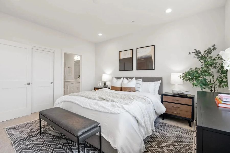 Bedroom at 1790 Warburton Avenue